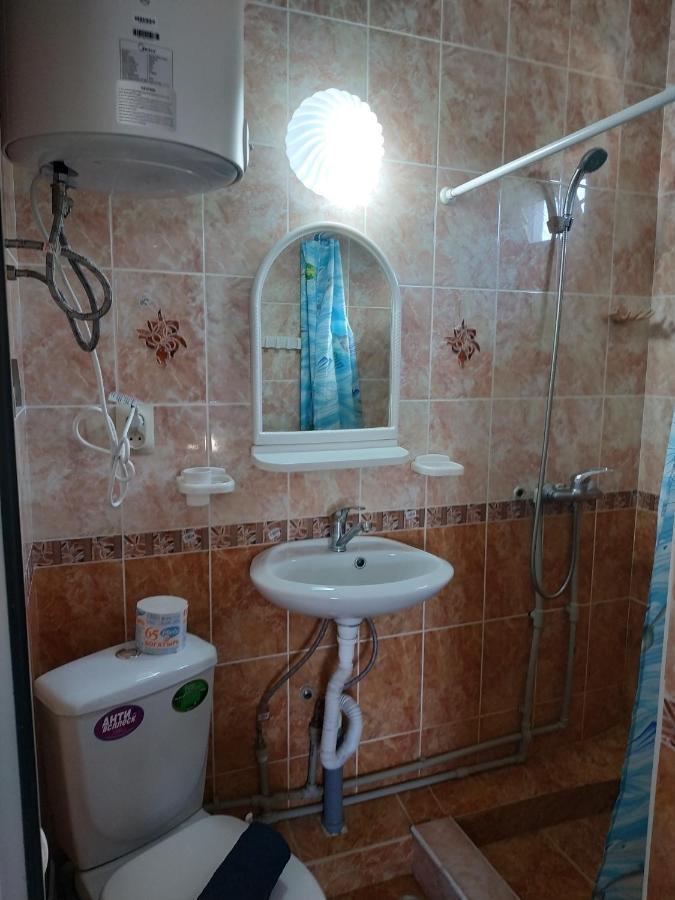 Guest House U Antoniny Gagra Exterior foto