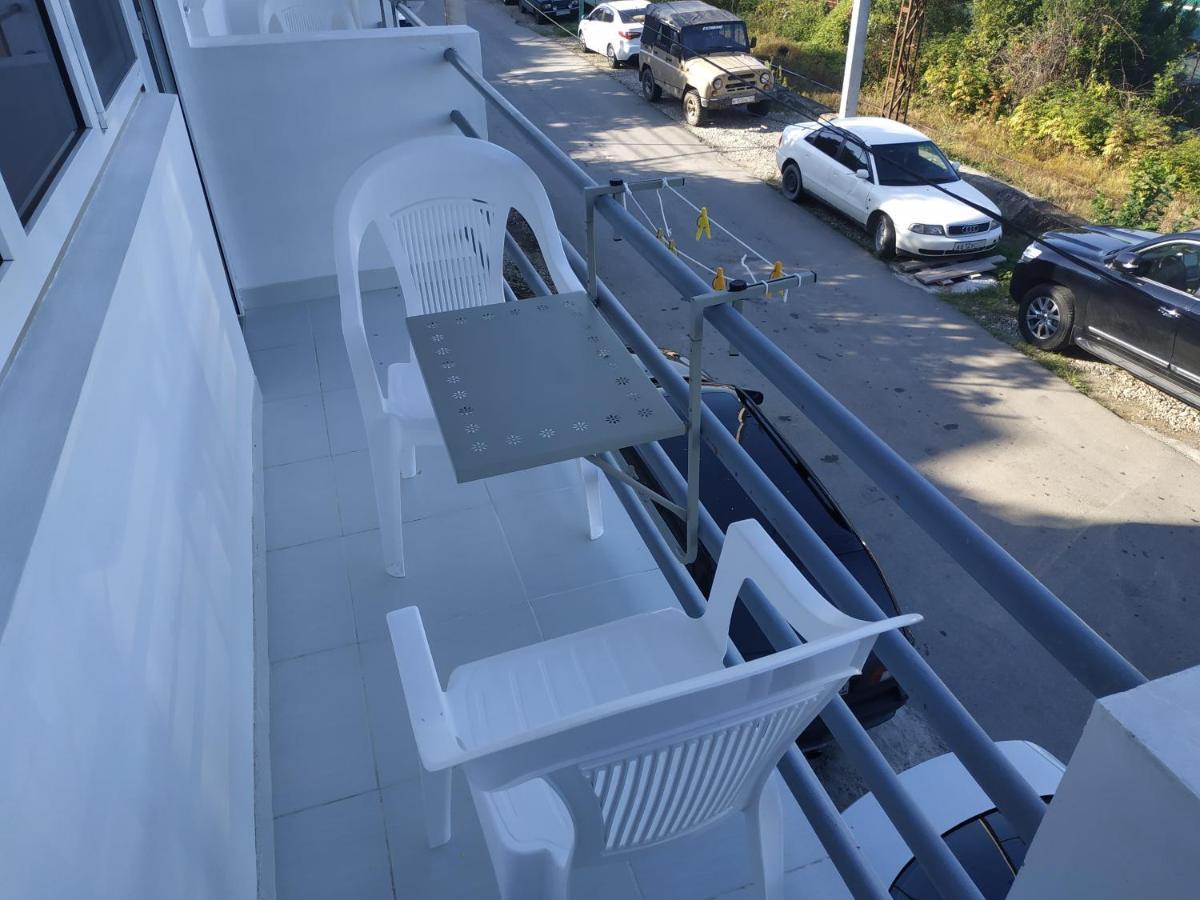 Guest House U Antoniny Gagra Exterior foto