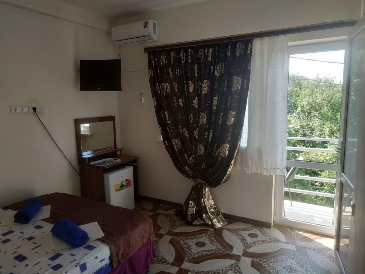 Guest House U Antoniny Gagra Cameră foto